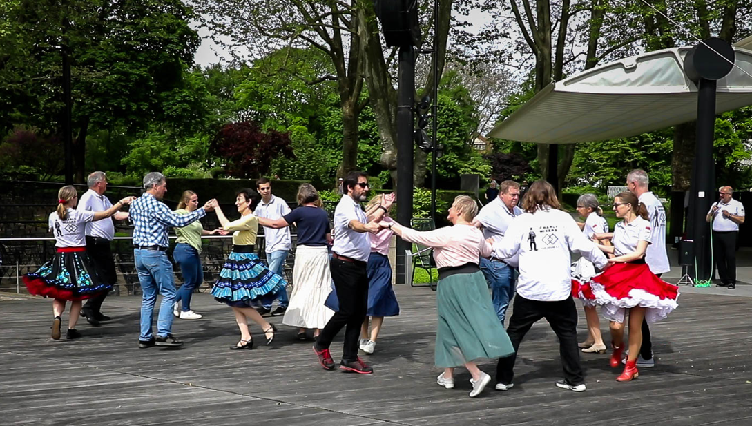 Squaredance-Veranstaltung der Charly Mixers auf der Seebühne. Foto: Klaus Marahrens