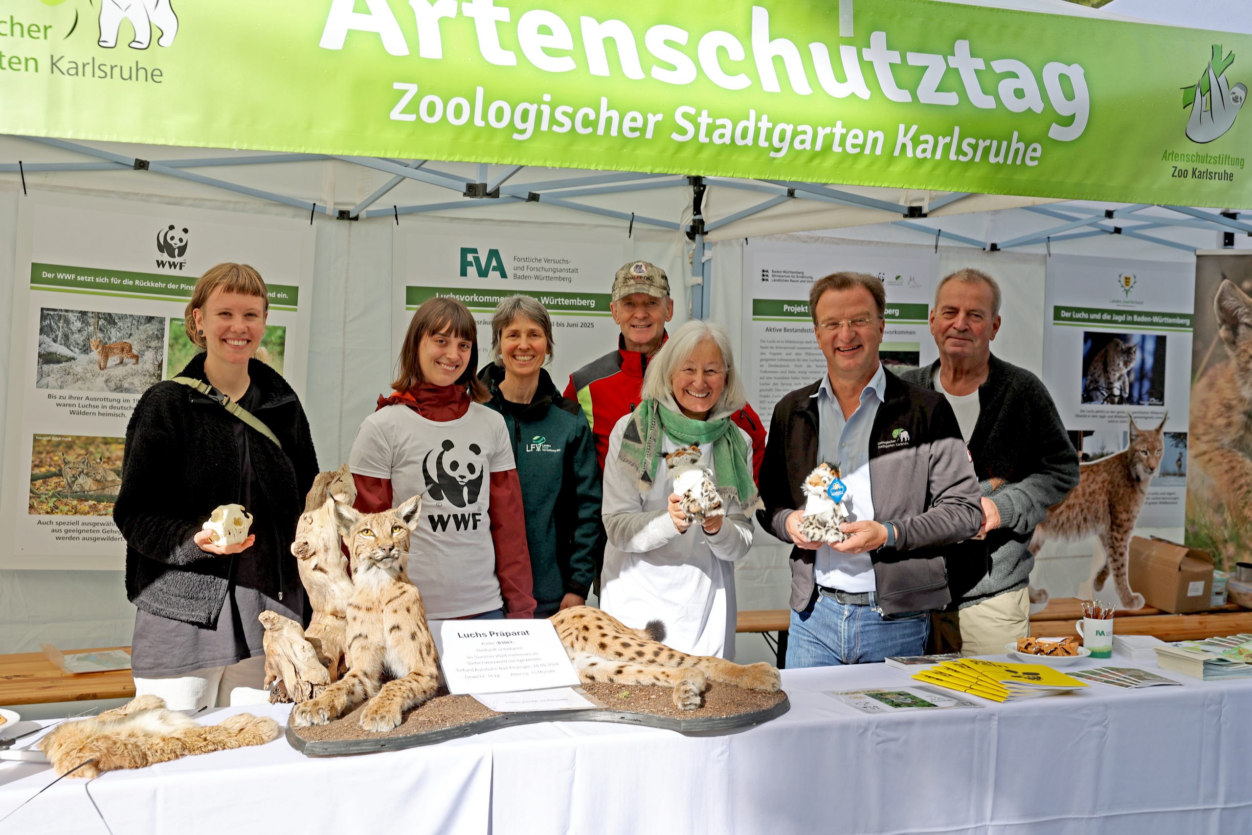 Beim Artenschutztag im Zoologischen Stadtgarten Karlsruhe gibt es im gesamten Gelände zusätzliche Stände. Information und Mitmachangebote stehen dabei im Vordergrund. Foto: Timo Deible/Zoo Karlsruhe